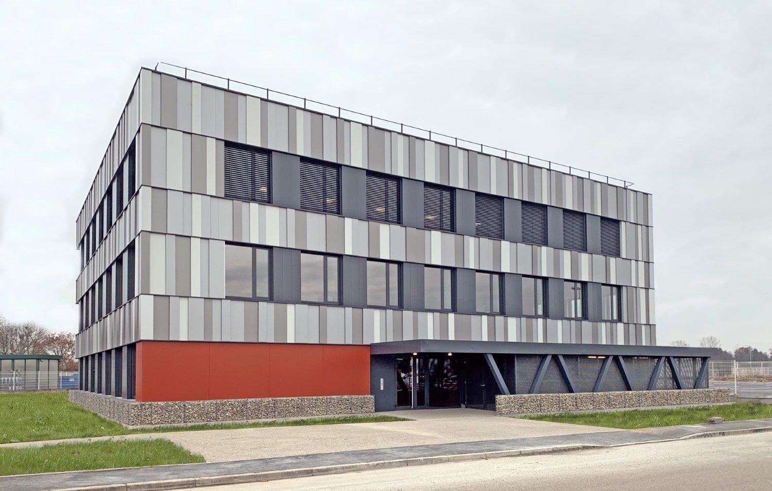 immeuble de bureaux – skyparc – parc d’activités au sein de l’aéroport de Strasbourg
